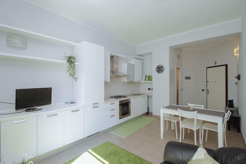 Spacious And New Apt In Citta Studi 米兰 外观 照片